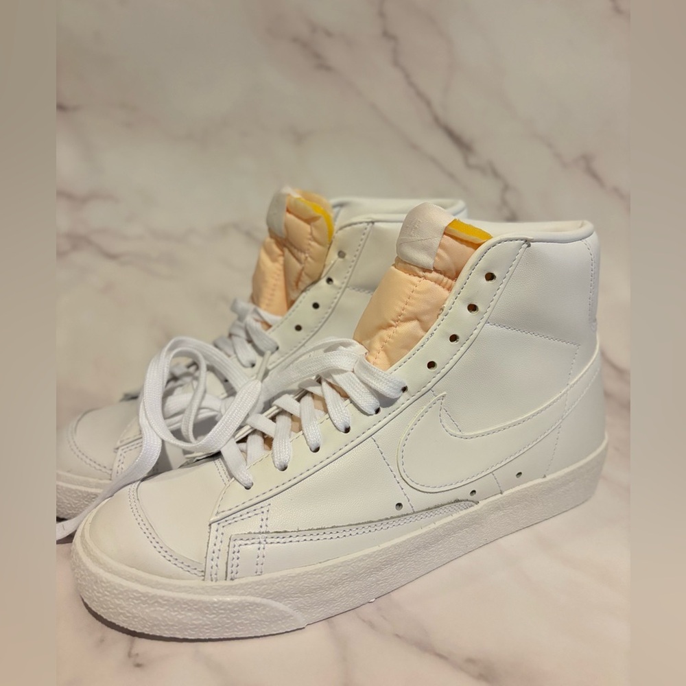 Size 8- Nike Blazer '77 Vintage Mid Triple White W